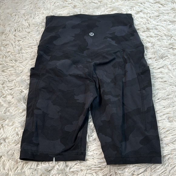 Lululemon Align High-Rise Short with Pockets 8" Heritage 365 Camo Deep Coal Mult - Picture 3 of 5
